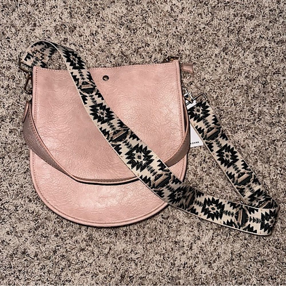 Ahdorned Women’s Crossbody Bag Purse Light Pink Rose Strap Included NWT